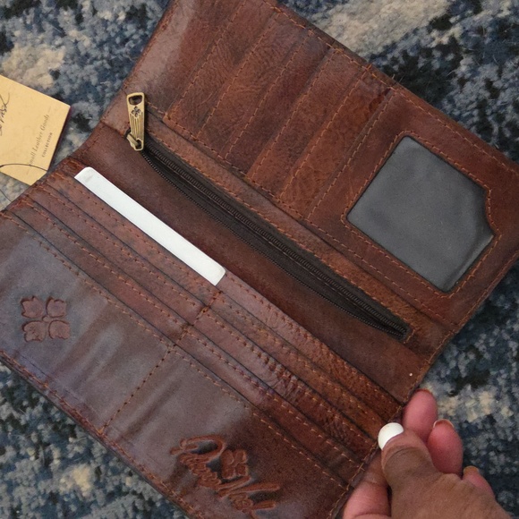 Patricia Nash Brown Embossed Leather Wallet - Picture 2 of 3
